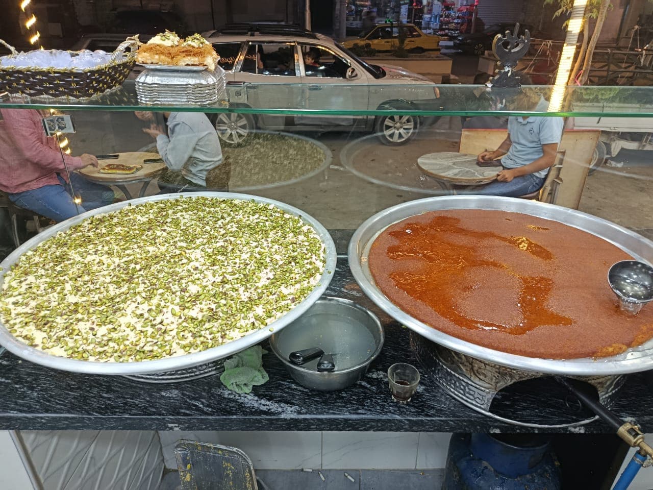 صورة منشأة نابلسية الملكي - قسم مطاعم حلويات في ببيلا 9