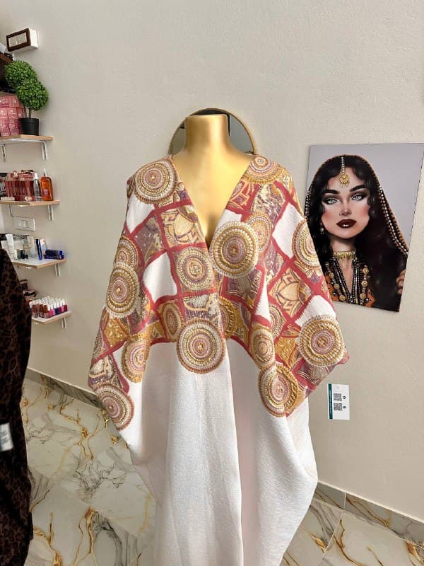 صورة منشأة DAR THARAA  دار ثراء - قسم محل ألبسة نسائي في Jdeidet Artouz 9