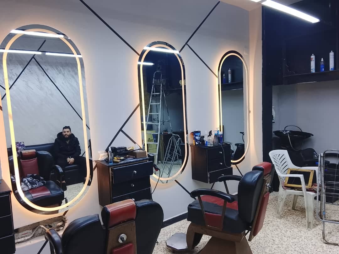 صورة منشأة صالون عبودة للحلاقة الرجالية - قسم صالونات التجميل (للنساء والرجال) في Jdeidet Artouz 2