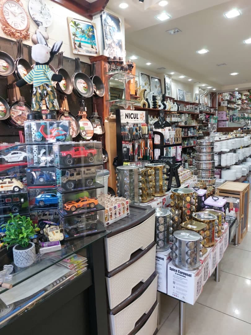 صورة منشأة Kitcheno - قسم محل أدوات منزلية / بلاستيك في Baramkeh 2