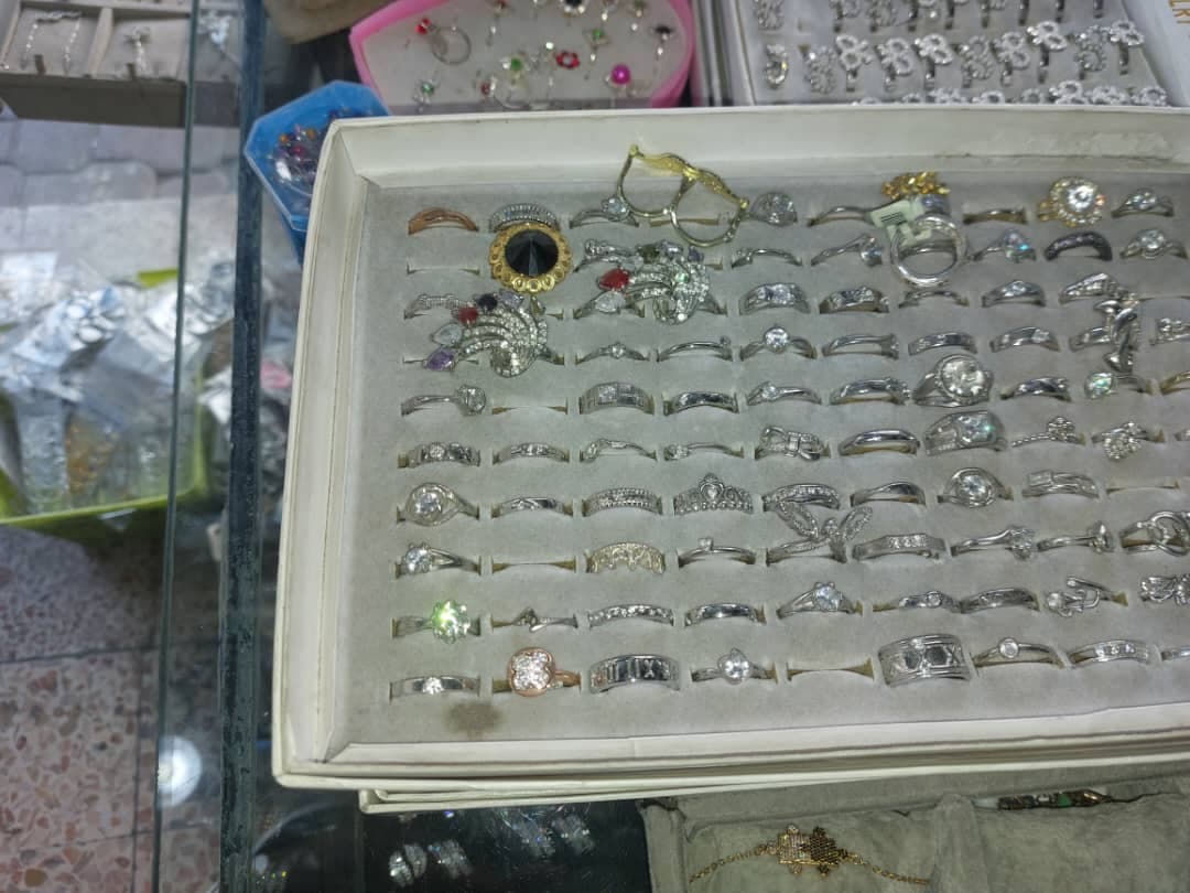 صورة منشأة اكسسورارت ماجد - قسم محل عطور ومواد تجميل في Al-Midan 8