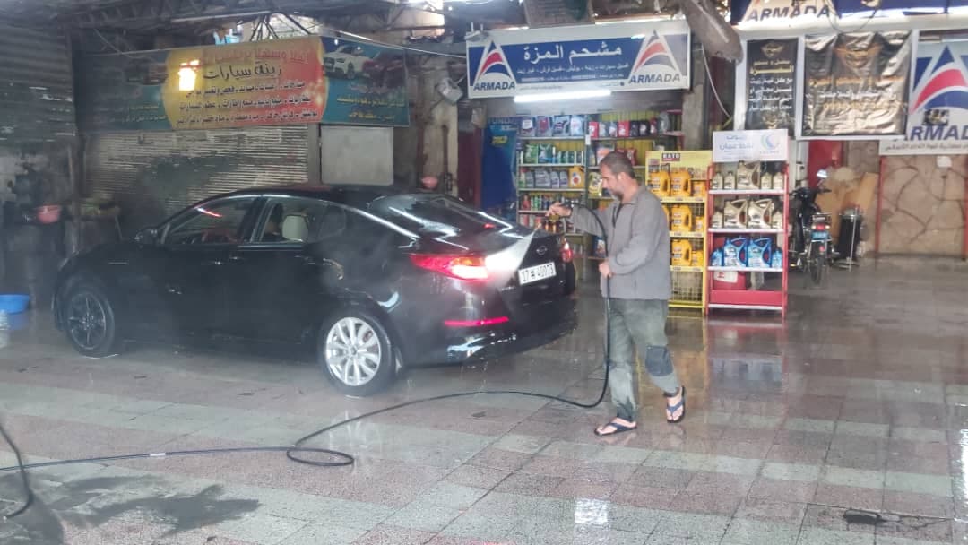 صورة منشأة مغسل المزة - قسم محل قطع سيارات ومشحم ومغسل في Mazzeh 5