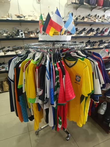 Hi shoes logo