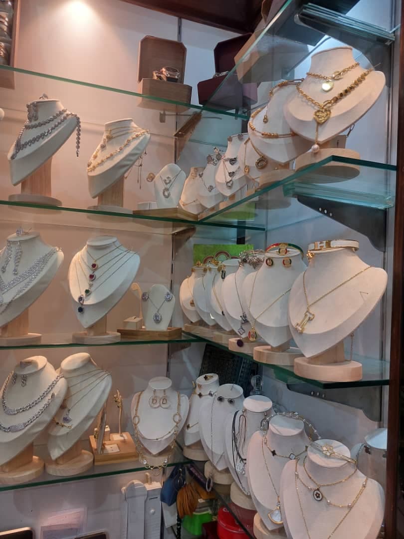 صورة منشأة محل حسان طويلة - قسم محل عطور ومواد تجميل في Old City 2