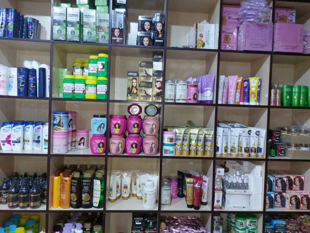 صورة منشأة مركز التسوق الصيني والعربي - قسم محل عطور ومواد تجميل في Old City 2