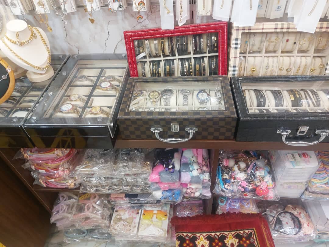 صورة منشأة محل حسان طويلة - قسم محل عطور ومواد تجميل في Old City 10