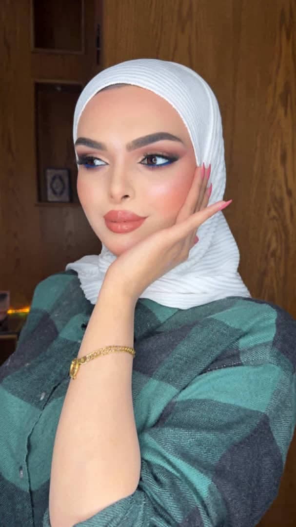 صورة منشأة rwkaiah_makeup_artis - قسم محل عطور ومواد تجميل في Jdeidet Artouz 2
